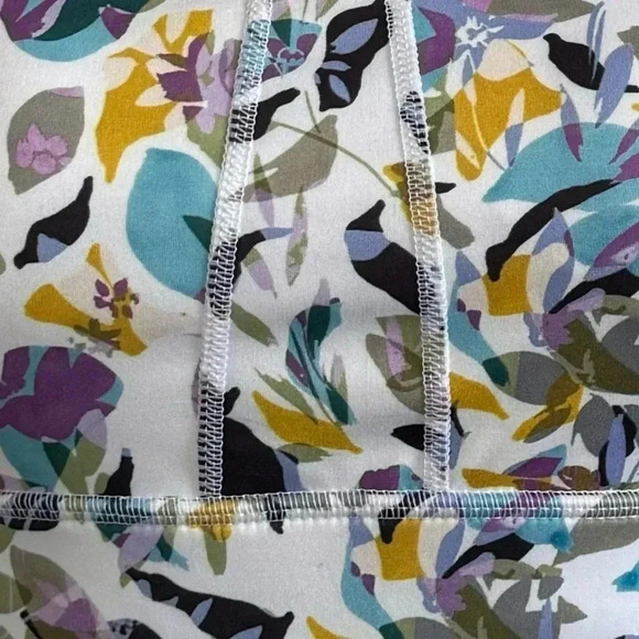 🆕Women’s Floral Sports Bra - Picture 6 of 15